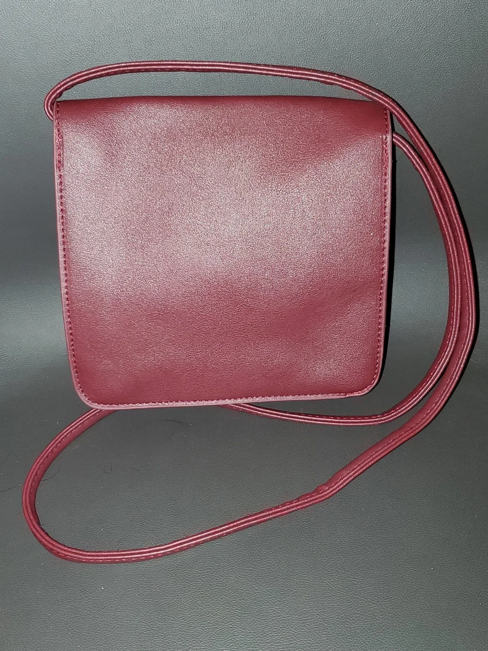Harry Potter Platform 9 3/4 Crossbody Bag - Picture 9 of 10